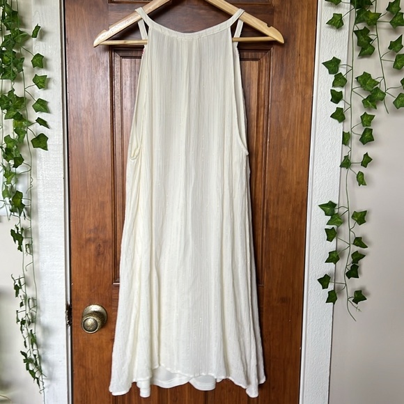 SAVANNA JANE Floral Embroidered Sleeveless Tie-Neck Mini Dress in Cream | Large - Picture 3 of 8